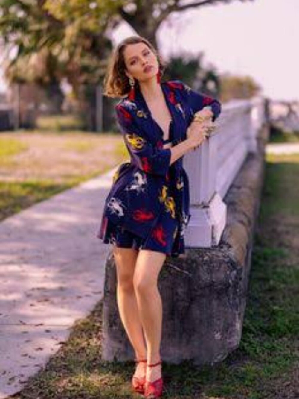 Trashy Diva XL Crawfish Wrap top with belt & pockets! - Picture 2 of 5